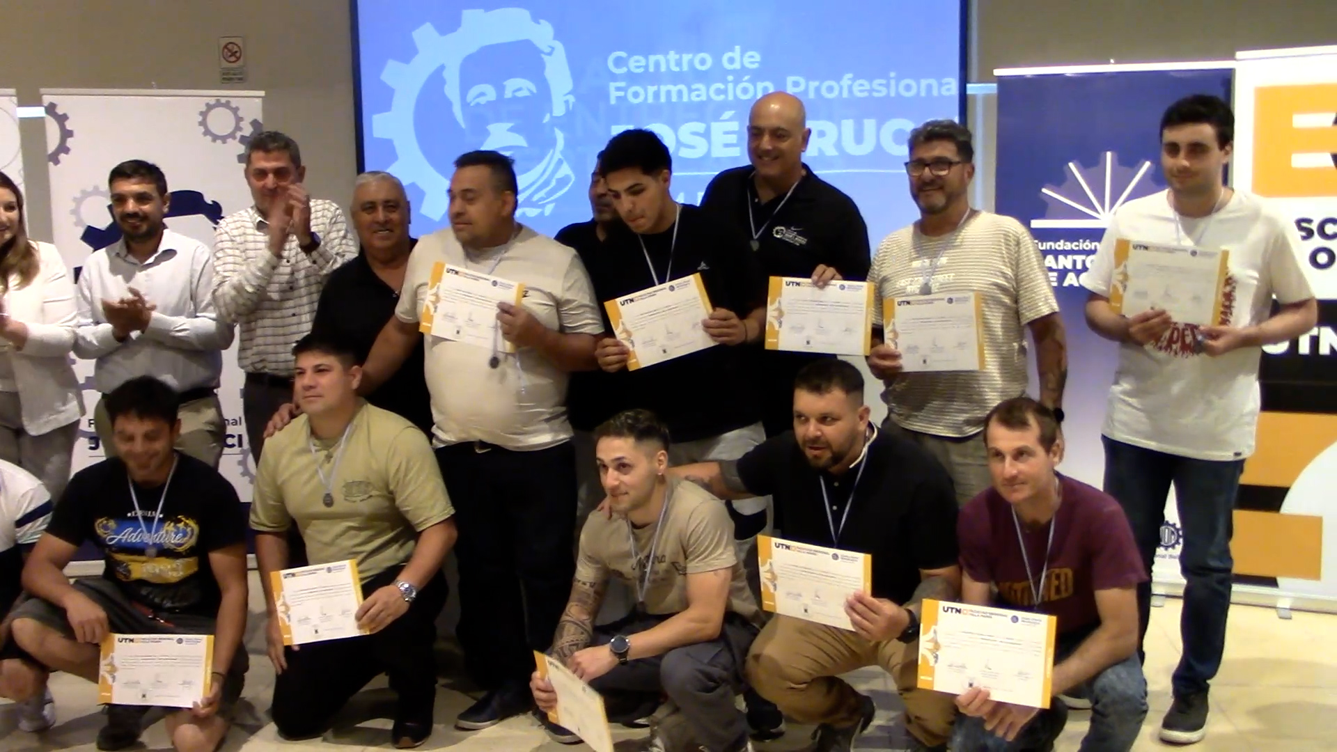 La Escuela de Oficios del Centro Rucci entregó los certificados 2025